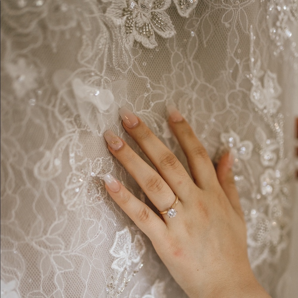 Galina Signature Sheath wedding dress🤍 - Picture 6 of 7